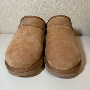 Ugg Classic Slipper in Chestnut size 7